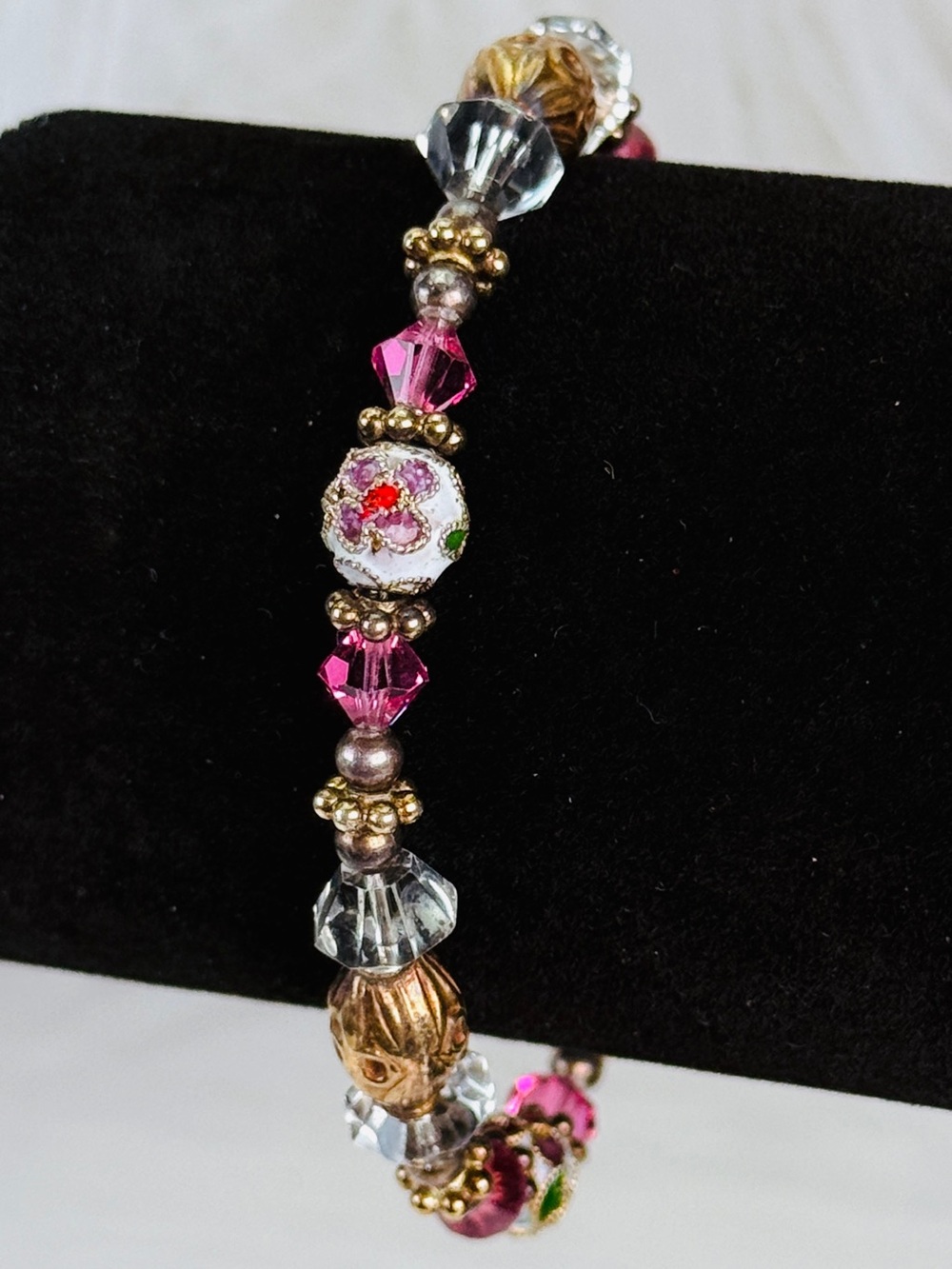 Vintage dainty feminine Silvertone, pink flower beaded bracelet